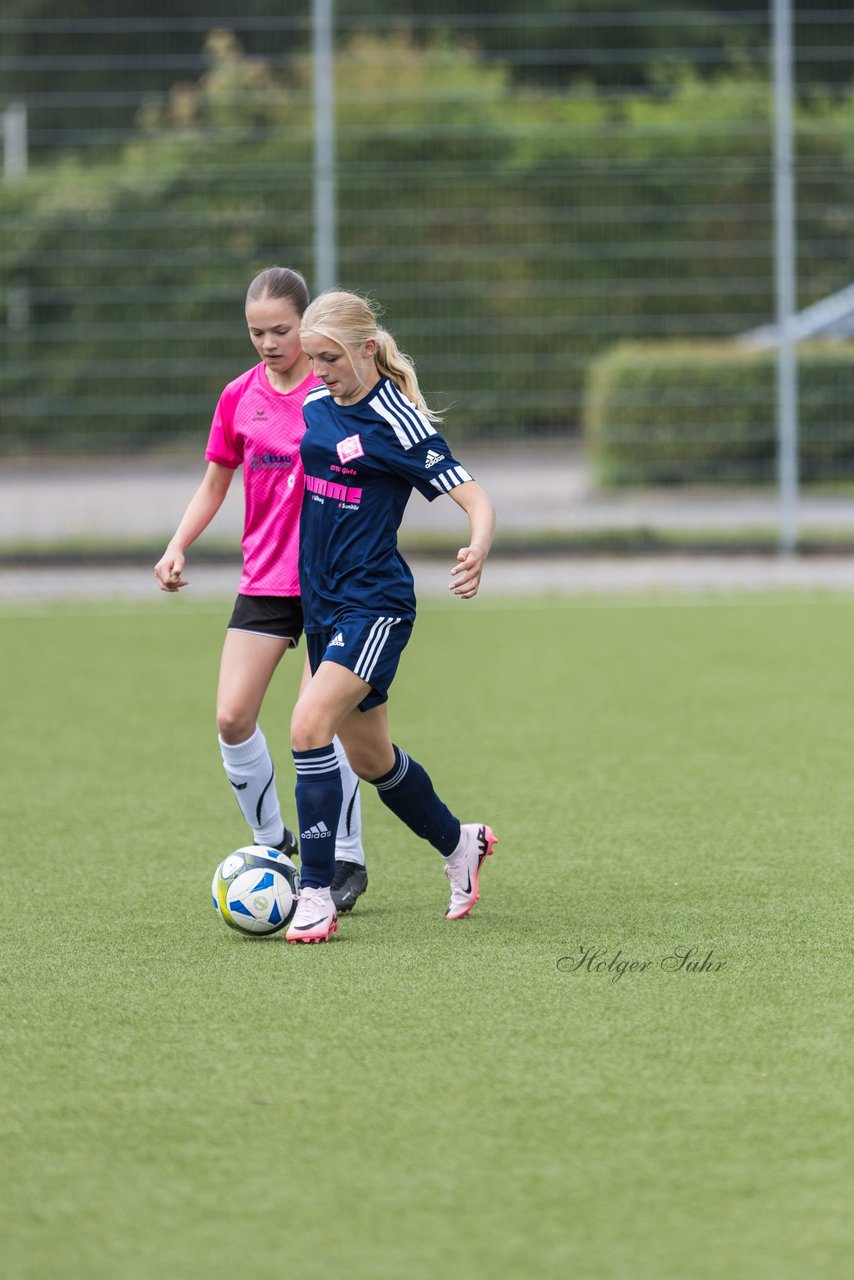 Bild 163 - wCJ Osterroenfelder TSV - VfL Pinneberg : Ergebnis: 0:15